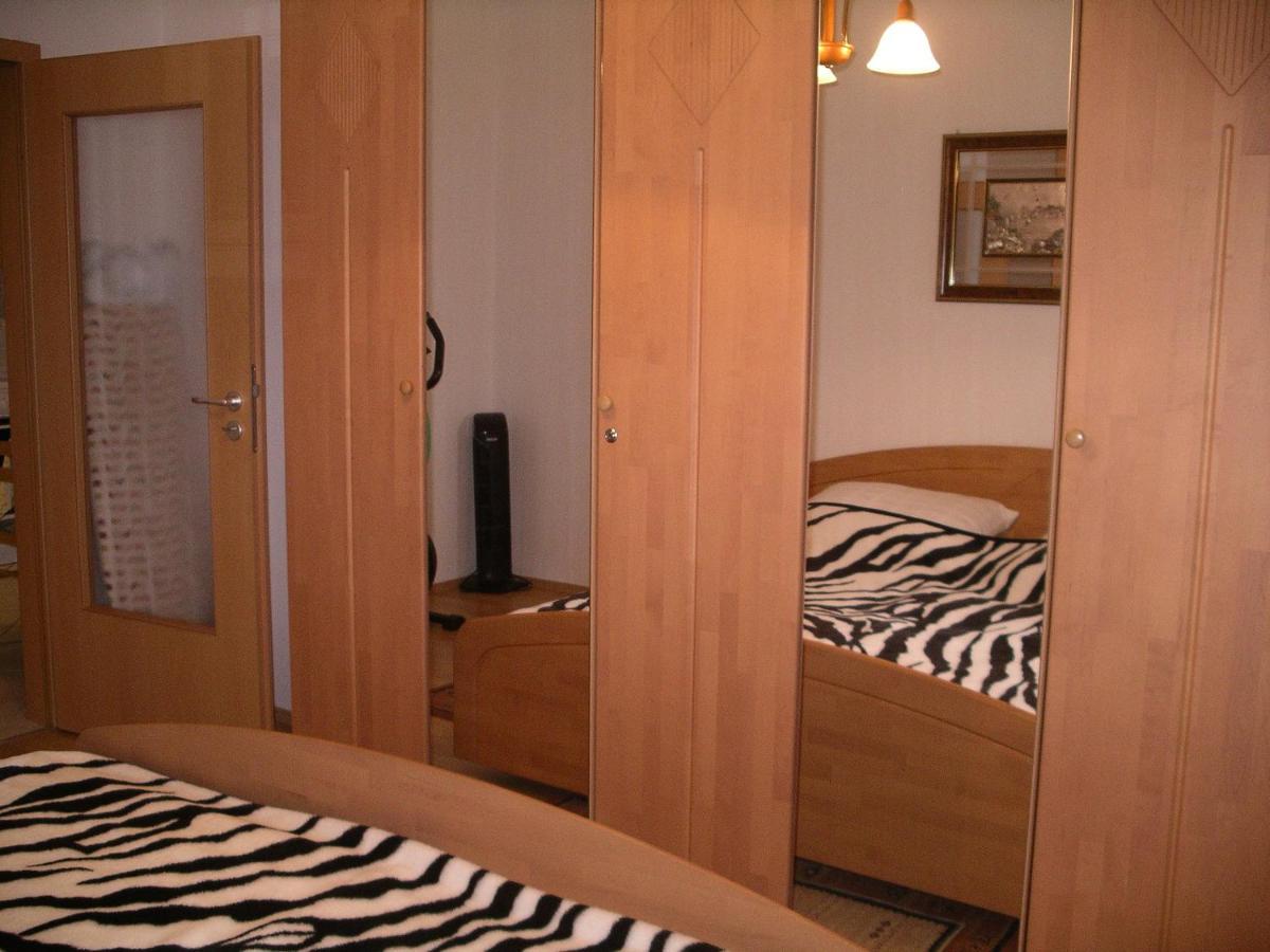 Centrum 2 Apartmanok Heviz Luaran gambar