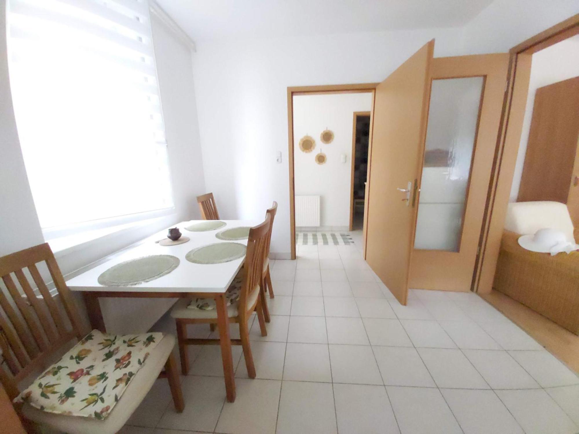 Centrum 2 Apartmanok Heviz Luaran gambar